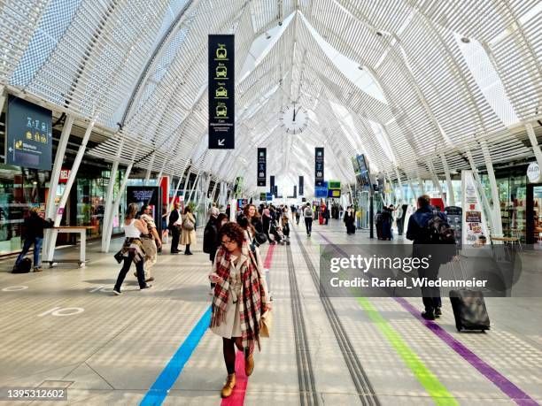 montpellier-saint-roch station - montpellier stock pictures, royalty-free photos & images