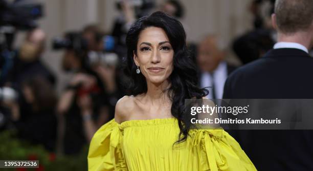 Huma Abedin attends The 2022 Met Gala Celebrating "In America: An Anthology of Fashion" at The Metropolitan Museum of Art on May 02, 2022 in New York...