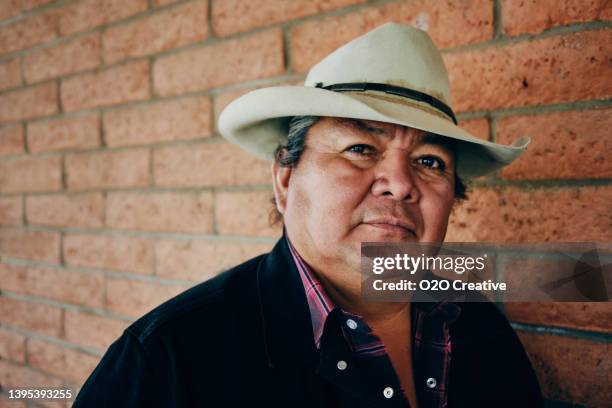 navajo man portrait - indigenous north american culture stock pictures, royalty-free photos & images
