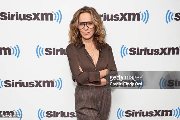 Jennifer Grey visits the SiriusXM Studios on May 04, 2022 in New York City.