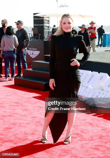 Rachel McAdams attends the "Top Gun: Maverick" world premiere on May 04, 2022 in San Diego, California.