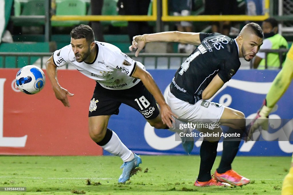Deportivo Cali v Corinthians - Copa CONMEBOL Libertadores 2022