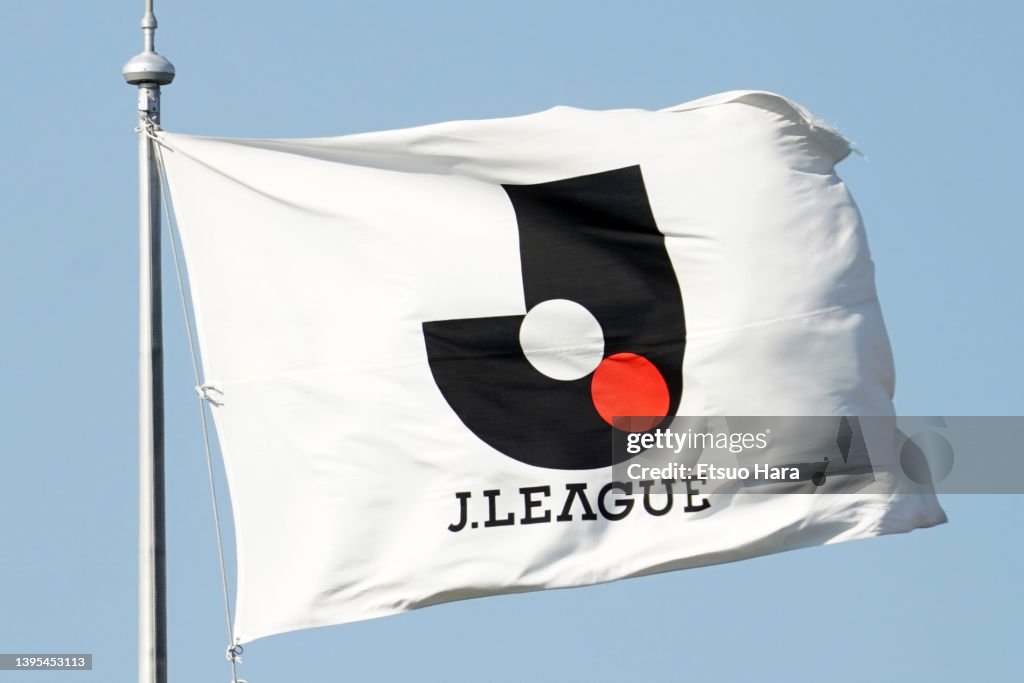 Sagan Tosu v Cerezo Osaka - J.LEAGUE Meiji Yasuda J1
