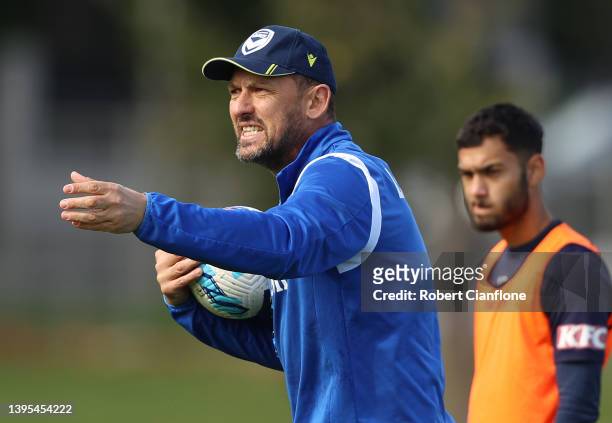 Victory coach, Tony Popovic gestures during a Melbourne Victory A-League Mens training session at Gosch's Paddock on May 05, 2022 in Melbourne,...