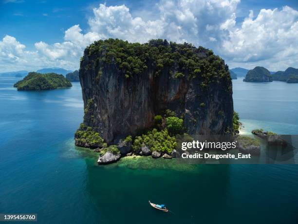 beautiful aerial landscape view of koh hong island view point scenery view 360 degree  in the andaman sea at krabi province, thailand. - phuket province stockfoto's en -beelden