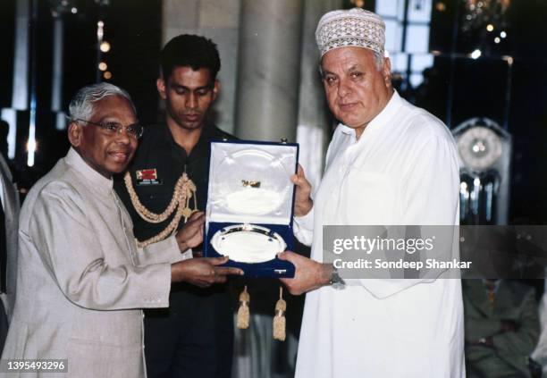 President, Mr K R Narayanan presented the Dr B.C. Roy National Awards at the Rashtrapati Bhavan to Jammu and Kashmir Chief Minister, Dr Farooq...