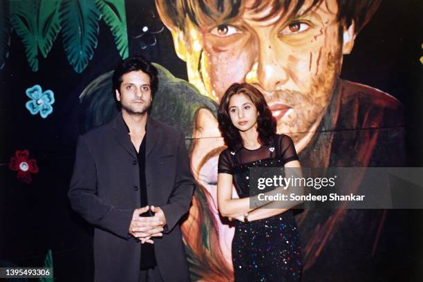 Actors Farheen Khan with Urmila Matondkar during release of their film Junglee, directed by in New Delhi, July 13, 2000.