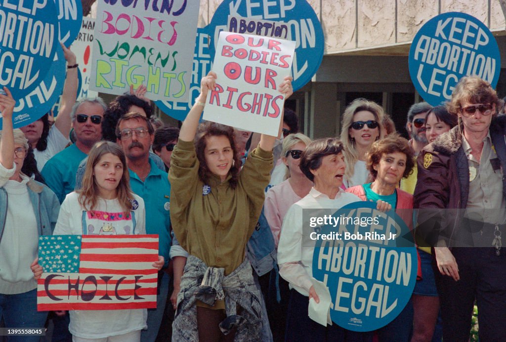 Pro Choice supporters at Planned Parenthood Facility