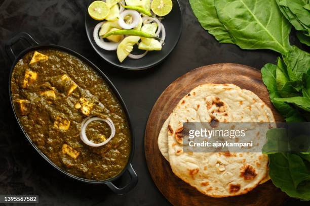 palak paneer and tandoori roti - naan stock pictures, royalty-free photos & images