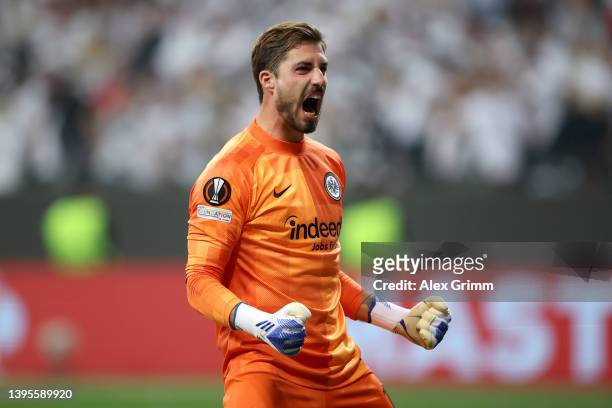 Kevin Trapp of Eintracht Frankfurt celebrates after their side's first goal scored by teammate Rafael Santos Borre during the UEFA Europa League Semi...