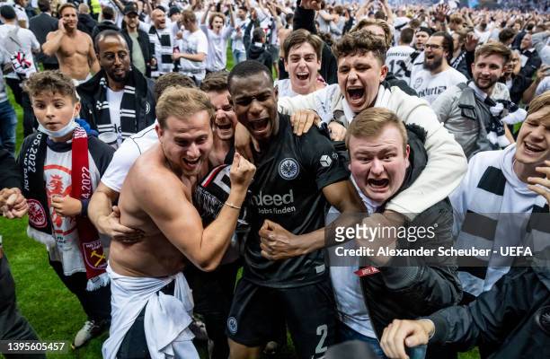 Evan Ndicka of Eintracht Frankfurt celebrates the victory with fans during the UEFA Europa League Semi Final Leg Two match between Eintracht...