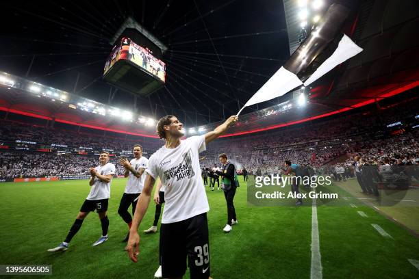 Goncalo Paciencia of Eintracht Frankfurt celebrates their sides victory in the UEFA Europa League Semi Final Leg Two match between Eintracht...