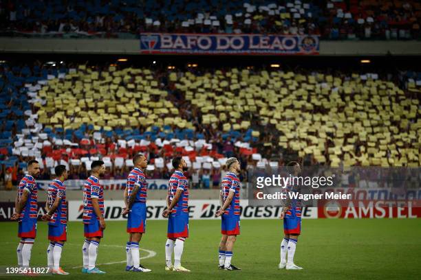 Players of Fortaleza line up prior to a match between Fortaleza and River Plate as part of Copa CONMEBOL Libertadores 2022 at Arena Castelao on May...