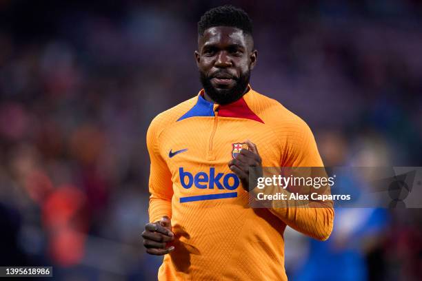 Samuel Umtiti of FC Barcelona warms up prior to the LaLiga Santander match between FC Barcelona and RCD Mallorca at Camp Nou on May 01, 2022 in...