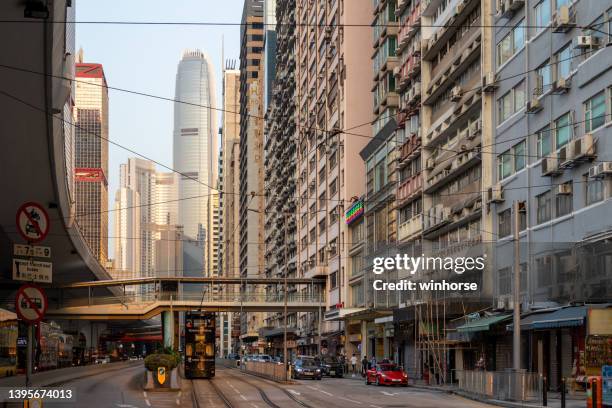 connaught road central in hong kong - 上環 個照片及圖片檔