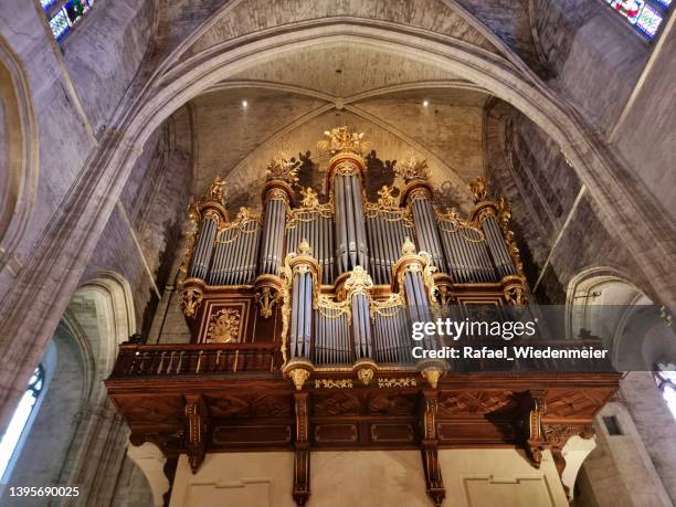 el órgano de lépine - música religiosa fotografías e imágenes de stock