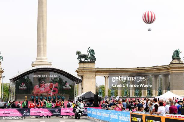 Wilco Kelderman of Netherlands, Giovanni Aleotti of Italy, Cesare Benedetti of Poland, Emanuel Buchmann of Germany, Patrick Gamper of Austria, Jai...