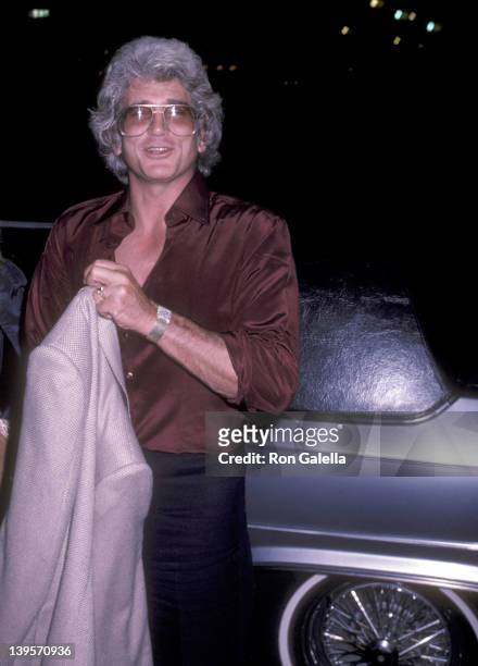 Actor Michael Landon on November 21, 1982 poses for photographs outside the Sherry Netherlands Hotel in New York City.