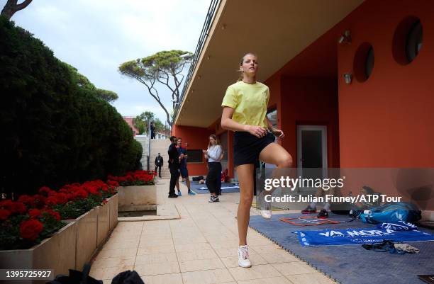 Karolina Pliskova of Czech Republic warms up during the Internazionali BNL D'Italia 2022 Tennis at Foro Italico on May 06, 2022 in Rome, Italy.