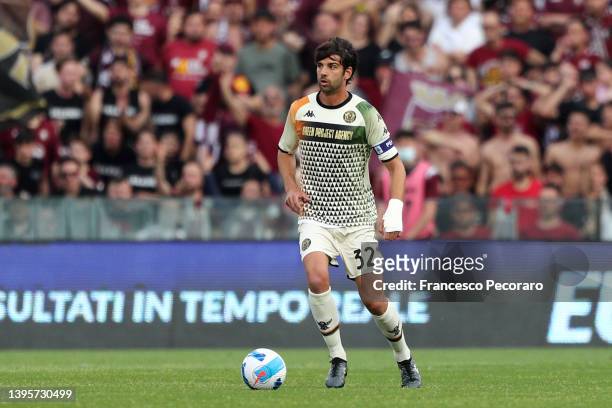 Pietro Ceccaroni of Venezia FC during the Serie A match between US Salernitana and Venezia FC at Stadio Arechi on May 05, 2022 in Salerno, Italy.