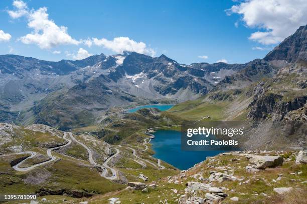 views of the serrù and agnel lakes, gran paradiso natural park, turin, piedmont, italy - parco nazionale del gran paradiso stock-fotos und bilder