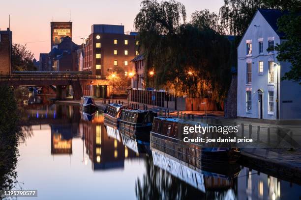 narrow boats, canal, chester, cheshire, england - cheshire england stock pictures, royalty-free photos & images