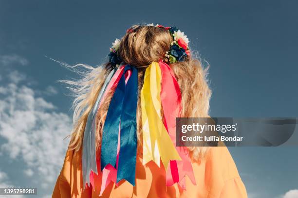 wreath on woman's head - ukrainian culture stock pictures, royalty-free photos & images