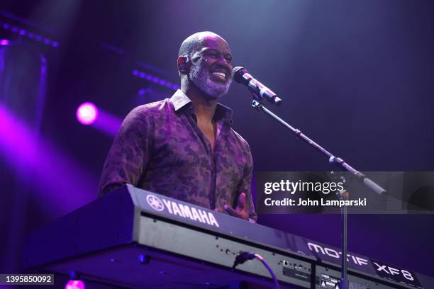Brian McKnight performs during R&B Super Jam Ladies Night at Barclays Center on May 06, 2022 in New York City.
