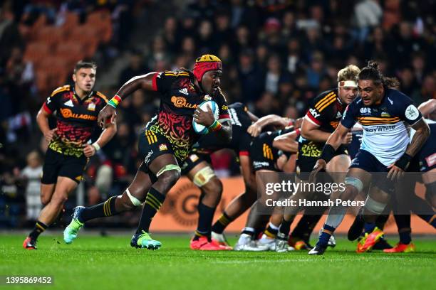 Pita Gus Sowakula of the Chiefs charges forward during the round 12 Super Rugby Pacific match between the Chiefs and the ACT Brumbies at FMG Stadium...