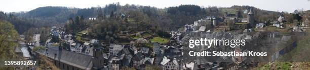 historic monschau in the sun, panorama, germany - the medieval city of monschau foto e immagini stock