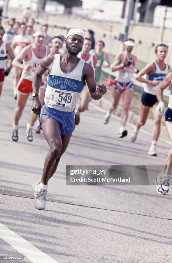 New York City Marathon Runner On The Verrazzano Bridge