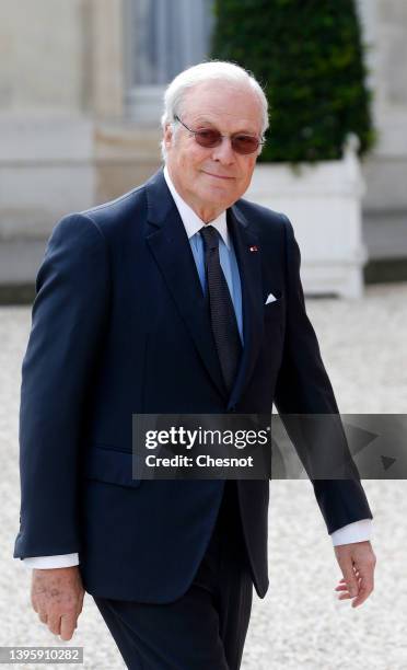 French banker David de Rothschild arrives at the Elysee presidential palace to attend the investiture ceremony of French President Emmanuel Macron...