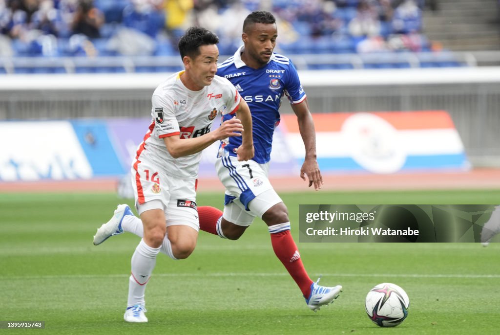 Yokohama F･Marinos v Nagoya Grampus - J.LEAGUE Meiji Yasuda J1