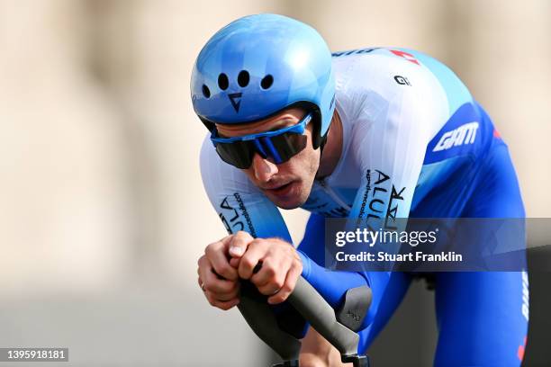 Simon Yates of United Kingdom and Team BikeExchange - Jayco sprints during the 105th Giro d'Italia 2022, Stage 2 a 9,2km individual time trial stage...