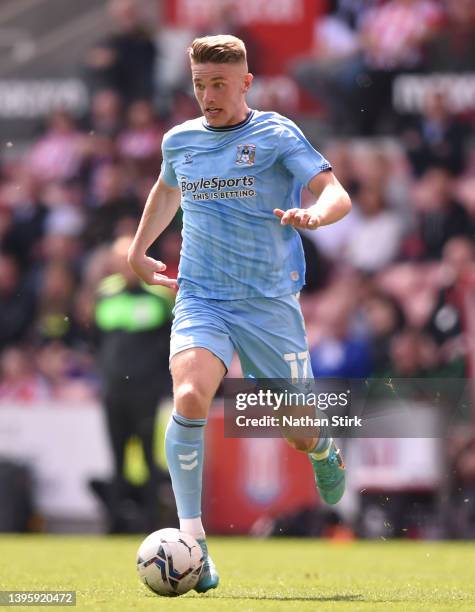 Viktor Gyokeres of Coventry City runs with the ball during the Sky Bet Championship match between Stoke City and Coventry City at Bet365 Stadium on...