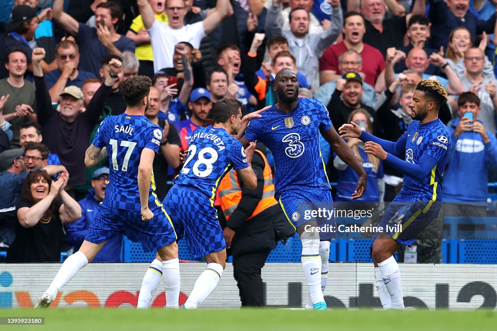 Chelsea v Wolverhampton Wanderers - Premier League