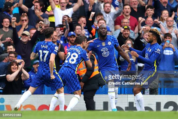 Romelu Lukaku of Chelsea celebrates with teammates after scoring their team's first goal during the Premier League match between Chelsea and...