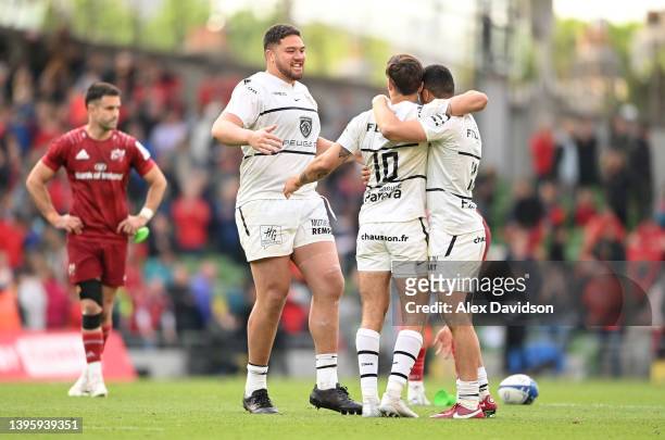Romain Ntamack and Matthis Lebel of Stade Toulousain celebrate victory after a kick at goal shoot out during the Heineken Champions Cup Quarter Final...