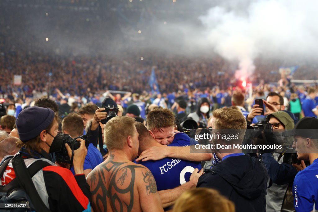 FC Schalke 04 v FC St. Pauli - Second Bundesliga