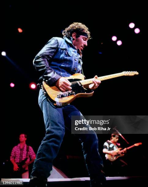 Springsteen 1985 1,506 Springsteen Guitar Photos & High Res Pictures - Getty Images