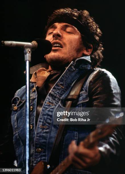 Springsteen 1985 12,785 Springsteen Concert Photos & High Res Pictures - Getty Images