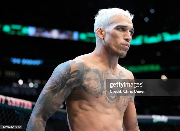 Charles Oliveira of Brazil prepares to fight Justin Gaethje in the UFC lightweight championship fight during the UFC 274 event at Footprint Center on...