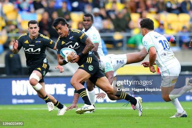 Bailyn Sullivan of the Hurricanes in action during the round 12 Super Rugby Pacific match between the Hurricanes and the Fijian Drua at Sky Stadium...