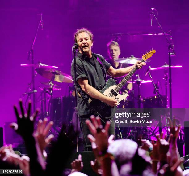 Eddie Vedder of Pearl Jam performs onstage at The Forum on May 07, 2022 in Inglewood, California.