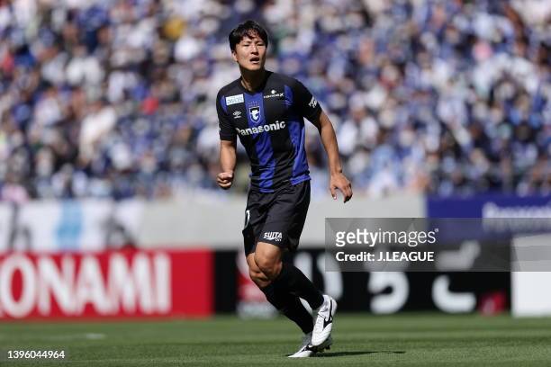 Kyung Won of Gamba Osaka in action during the J.LEAGUE Meiji Yasuda J1 12th Sec. Match between Gamba Osaka and Vissel Kobe at Panasonic Stadium Suita...
