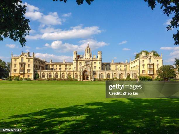 the scenery of campus of university of cambridge, england - queens college stock pictures, royalty-free photos & images