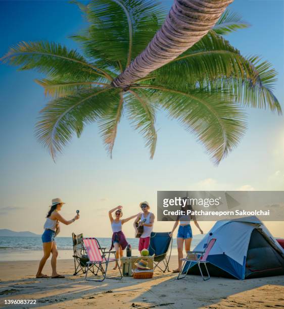 party summer sea - asian family camping stock pictures, royalty-free photos & images
