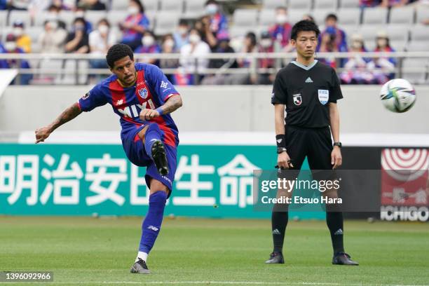 Leandro of FC Tokyo in action during the J.LEAGUE Meiji Yasuda J1 12th Sec. Match between F.C.Tokyo and Sagan Tosu at Ajinomoto Stadium on May 08,...