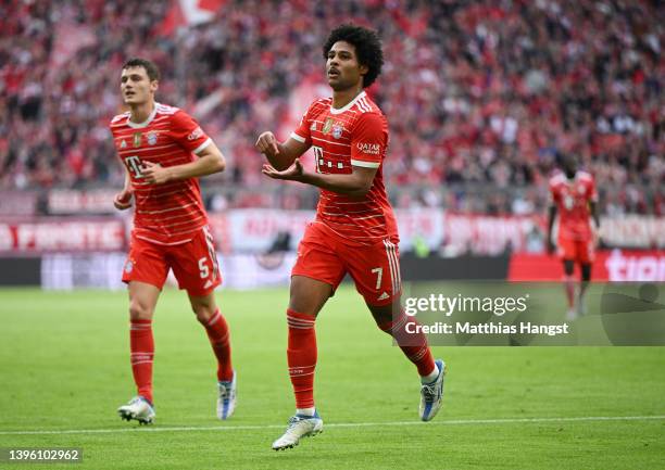 Serge Gnabry of FC Bayern Muenchen celebrates after scoring their team's first goal during the Bundesliga match between FC Bayern München and VfB...