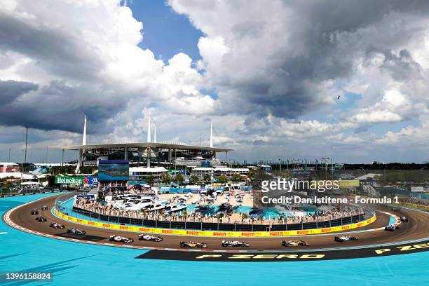 General view of the start during the F1 Grand Prix of Miami at the Miami International Autodrome on May 08, 2022 in Miami, Florida.